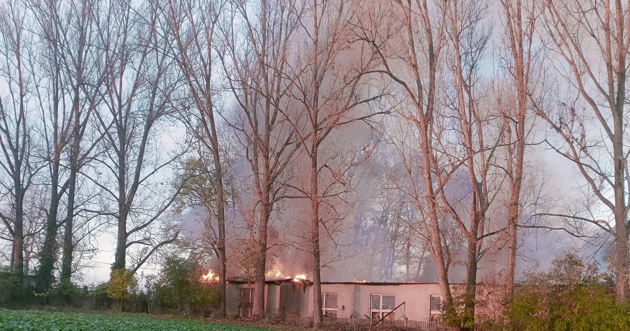 Pożar byłego PGR-u w Konarzewie
