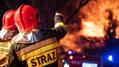 Pożar dachu zabytkowego dworca kolejowego w Głubczycach