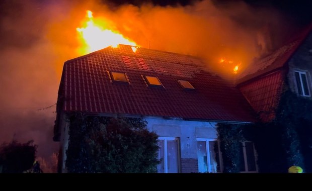 Pożar domu pod Poznaniem. Ewakuowało się 12 osób