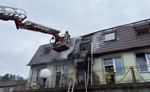 Pożar DPS w Szczawnie. Są poparzeni, jedna osoba nie żyje