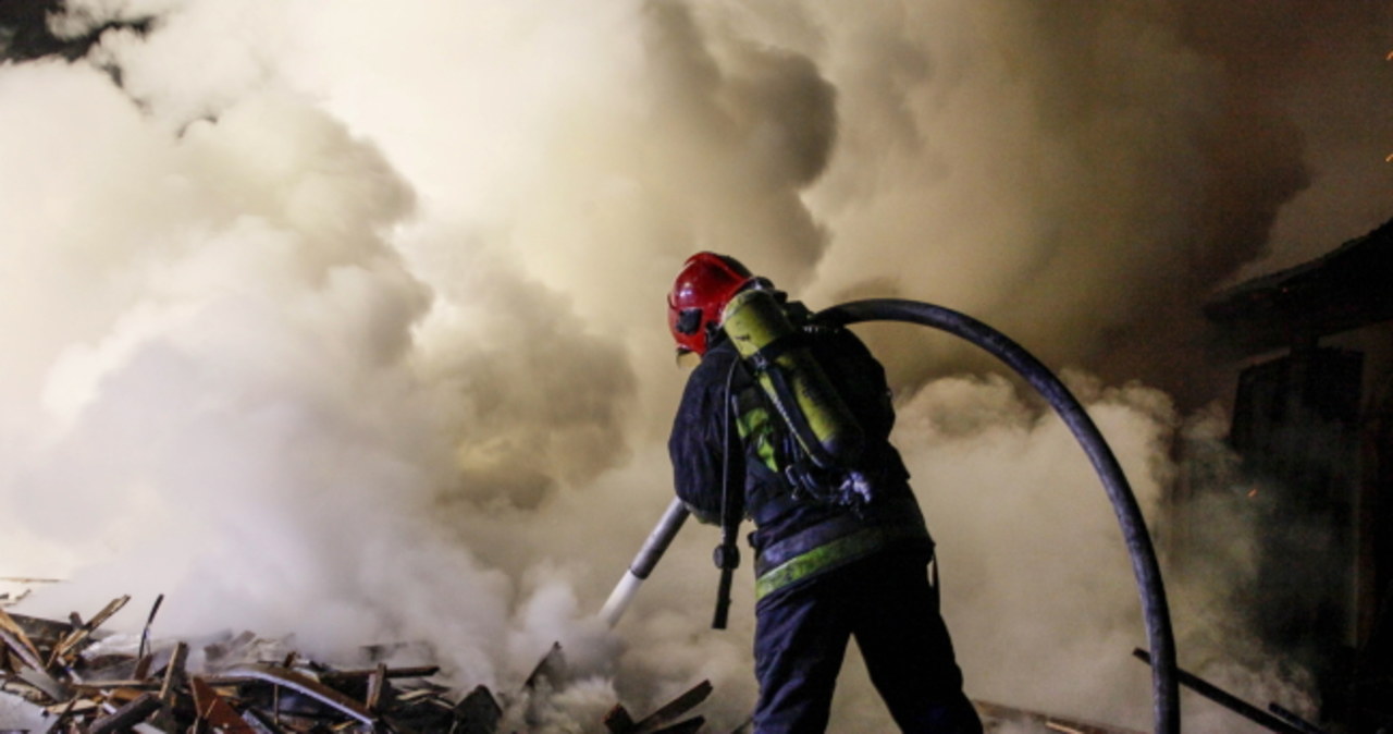 Pożar fabryki mebli w Suchedniowie