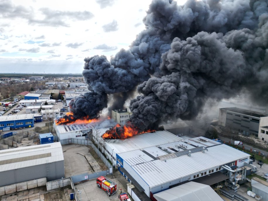 Pożar hali w Bydgoszczy /Gorąca Linia RMF FM