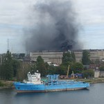 Pożar hali w Stoczni Gdańskiej. Ewakuowano kilkaset osób