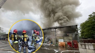 Pożar hali z elektrośmieciami w Gliwicach. Apel strażaków 