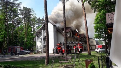 Pożar hotelu na Podkarpaciu. W akcji 80 strażaków