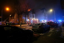Pożar hotelu w Ostrowie Wielkopolskim. Kilkudziesięciu strażaków na miejscu