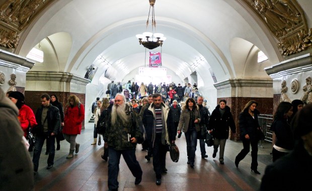 Pożar i panika w metrze w Moskwie. Jest wielu poszkodowanych  