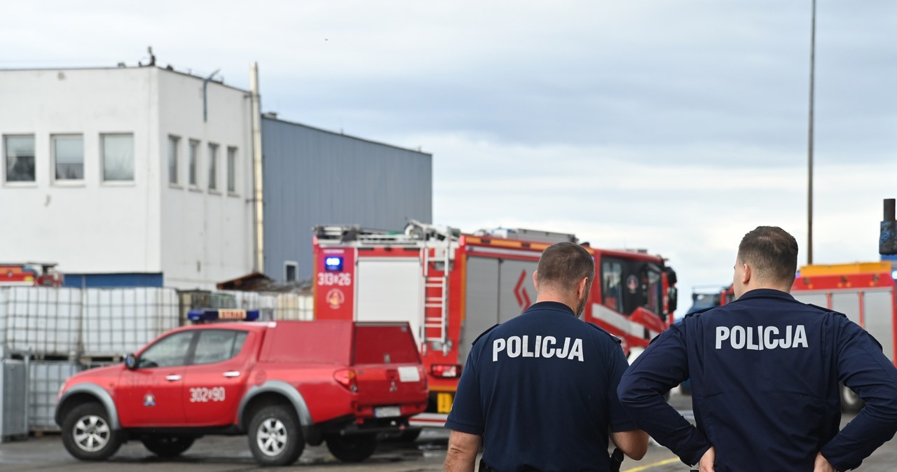 Pożar jednej z hal na terenie Port Service w Gdańsku na Stogach