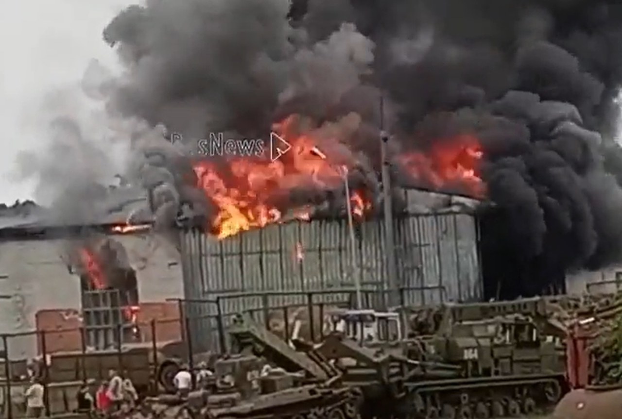 Pożar jednostki wojskowej w Rosji