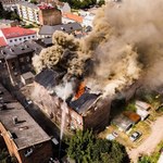 Pożar kamienicy w centrum Włocławka. Mieszkańcy ewakuowali się sami