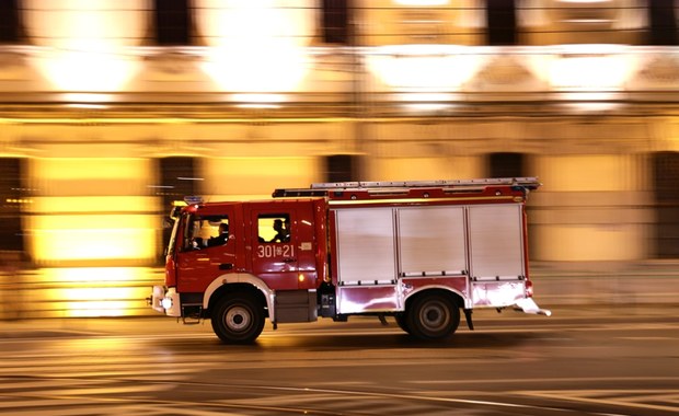 Pożar kamienicy w Gnieźnie. Dwoje dzieci w szpitalu