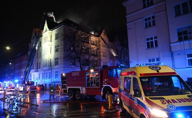 Pożar kamienicy w Szczecinie. Część osób jeszcze dziś może wrócić do mieszkań