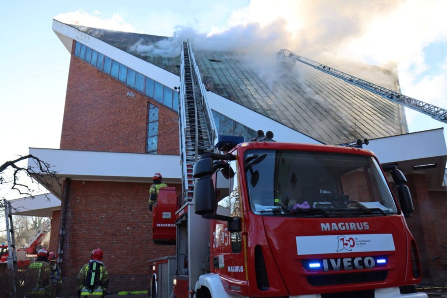 Pożar kościoła w Lublinie, 25.12.2025 /Komenda Miejska Państwowej Straży Pożarnej w Lublinie /Państwowa Straż Pożarna