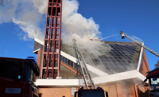 Pożar kościoła w Lublinie opanowany. Niezwykła postawa proboszcza