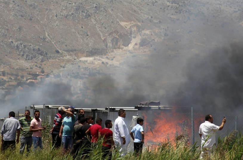 Pożar, który wybuchł w obozie dla uchodźców w Libanie /HASSAN JARRAH  /AFP