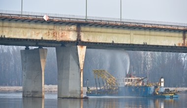 Pożar Mostu Łazienkowskiego ugaszony