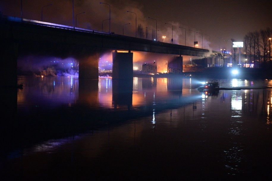 Pożar mostu /Jacek Turczyk /PAP