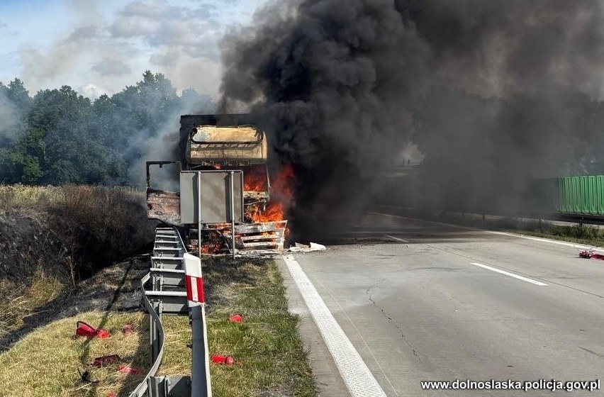 Pożar na autostradzie A4 /Dolnośląska Policja /