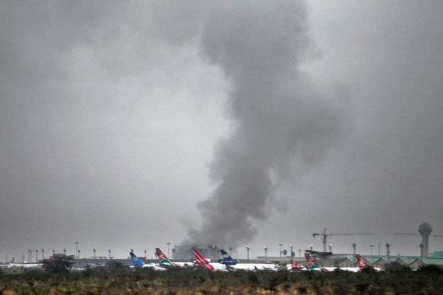 Pożar na lotnisku w Nairobi /DAI KUROKAWA /PAP/EPA