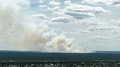 Pożar na poligonie w Toruniu. W akcji kilkudziesięciu strażaków i samoloty gaśnicze