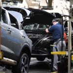 "Pożar na rynku pracy". Koncern zwolni blisko 750 osób. Rząd: Wyolbrzymianie