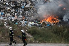 Pożar na wysypisku odpadów w Studziankach