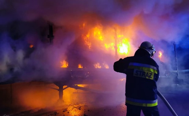 ​Pożar naczepy na A4 niedaleko Łańcuta [ZDJĘCIA]