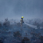 Pożar około 50 hektarów w Śląskiem: Dogaszanie potrwa co najmniej do poniedziałku