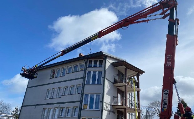 Pożar pensjonatu na Pomorzu. Zapaliło się poddasze budynku