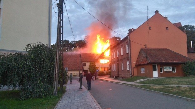 Pożar plebanii w Nowym Stawie niedaleko Malborka /Słuchaczka Halina /Gorąca Linia RMF FM