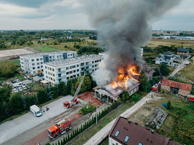 Pożar sali weselnej w Pruszkowie /fot. Piotr Kowalski /Gorąca Linia RMF FM