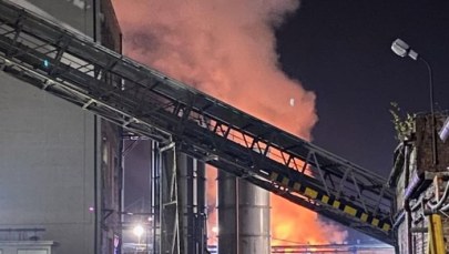 Pożar składowiska makulatury w Tychach