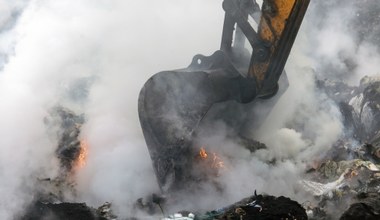 Pożar składowiska odpadów w Wałbrzychu