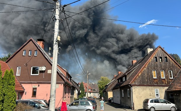 Pożar składowiska odpadów w Zabrzu opanowany. Jest alert RCB