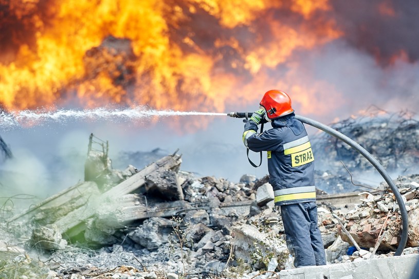 Pożar składowiska odpadów w Zgierzu; zdj. ilustracyjne /Lukasz Szelag /Reporter