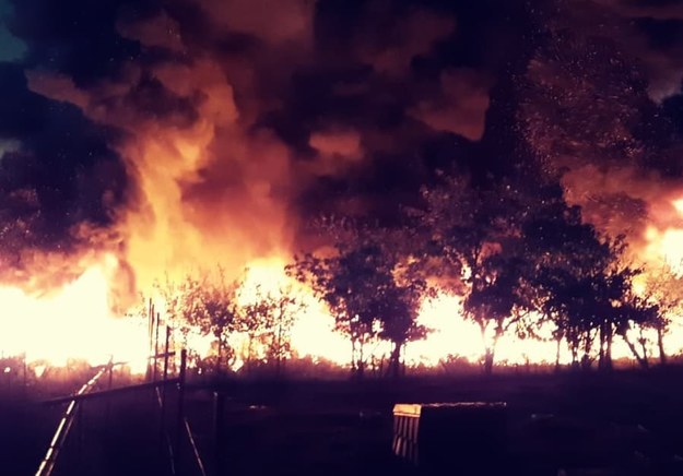Pożar składowiska opon w Lubnie koło Gorzowa Wielkopolskiego (fot. PSP w Gorzowie Wielkopolskim) /Państwowa Straż Pożarna