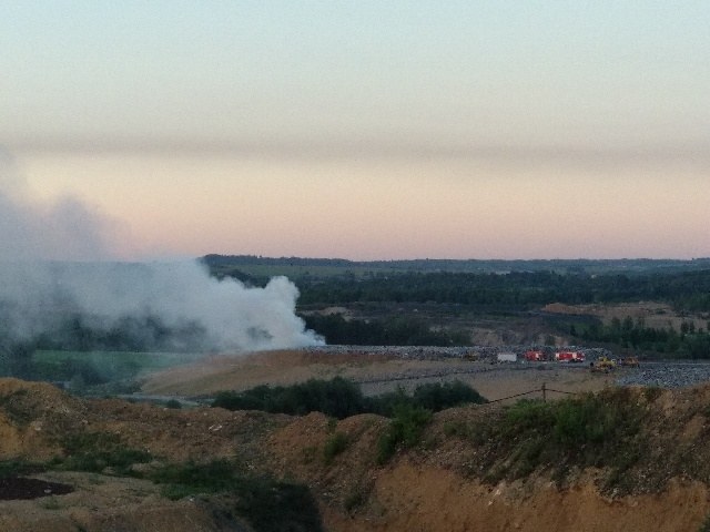 Pożar składowiska w Bytomiu /Karolina Michalik /RMF FM