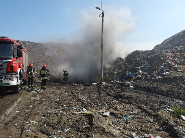 Pożar składowiska. /Gorąca Linia RMF FM /Gorąca Linia RMF FM