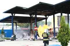 Pożar stacji paliw w Płocku