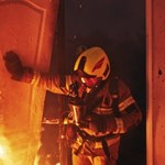 Pożar stolarni w Miękini na Dolnym Śląsku. W ogniu cały budynek