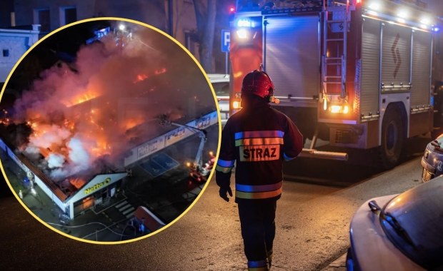Pożar supermarketu w Grodzisku Mazowieckim. Zawalił się dach