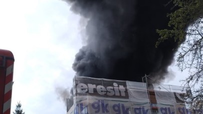 Pożar szkoły w Zielonej Górze. Kłęby dymu unosiły się nad miastem