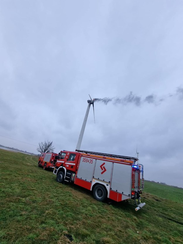 Pożar turbiny wiatrowej /OSP Tykadłów /Materiały prasowe