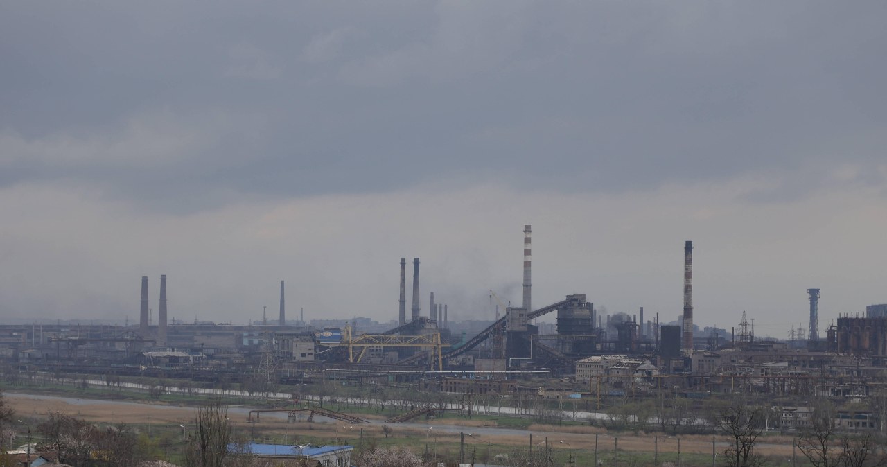 Pożar w Azowstalu. Obrońca Mariupola opublikował nagranie