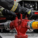 ​Pożar w centrum handlowym Giant w Królewcu. Ogień objął trzy piętra