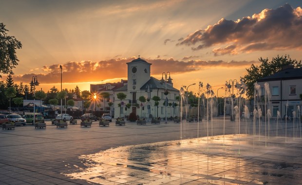 Pożar w centrum handlowym w Piasecznie. Ewakuowano 250 osób