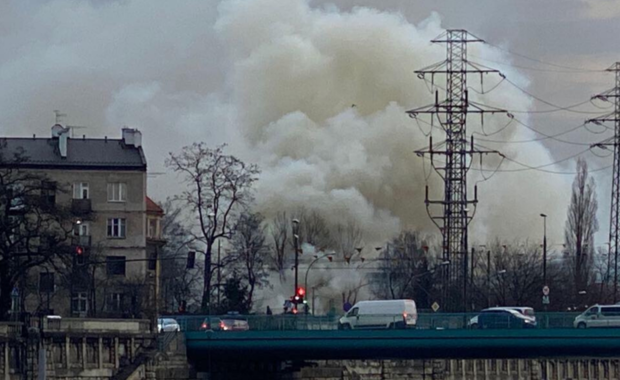 Pożar w centrum Krakowa. Dym widać z daleka