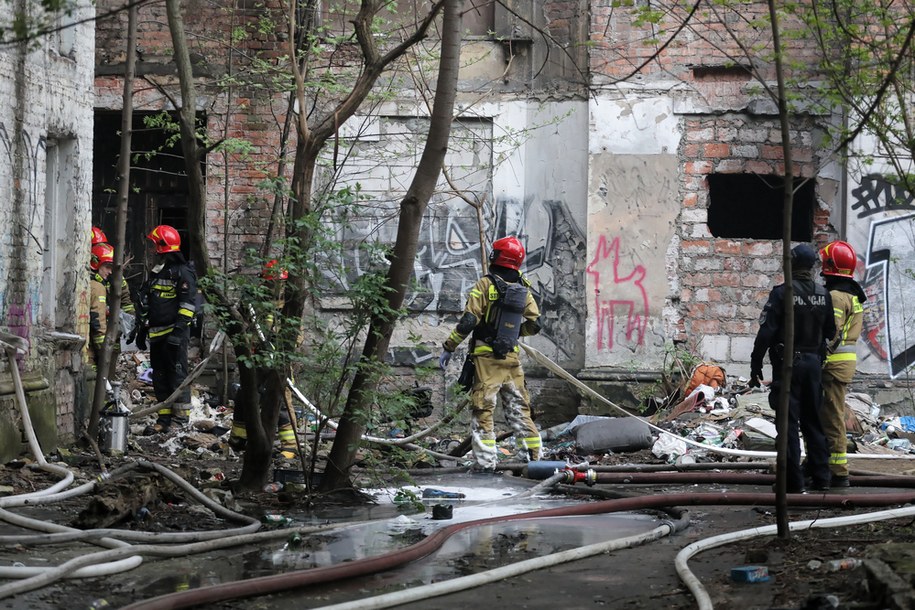 Pożar w centrum Warszawy przy ul.Nowogrodzkiej /Paweł Supernak /PAP