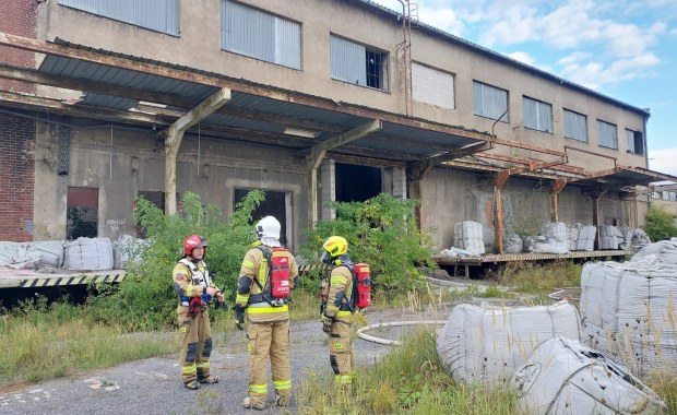 ​Pożar w dawnej cukrowni. Kłęby dymu widoczne z kilkunastu kilometrów