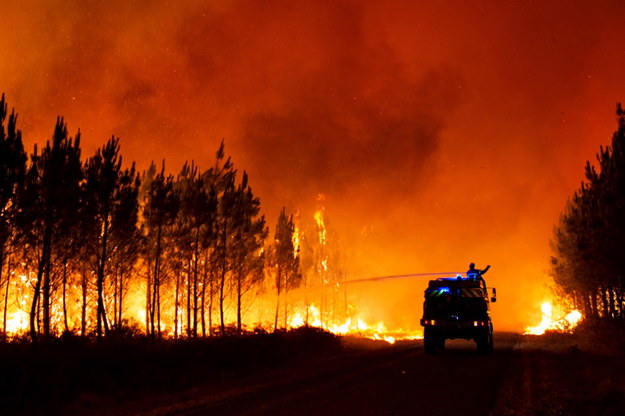 Pożar w departamencie Żyronda /SDIS 33 HANDOUT /PAP/EPA